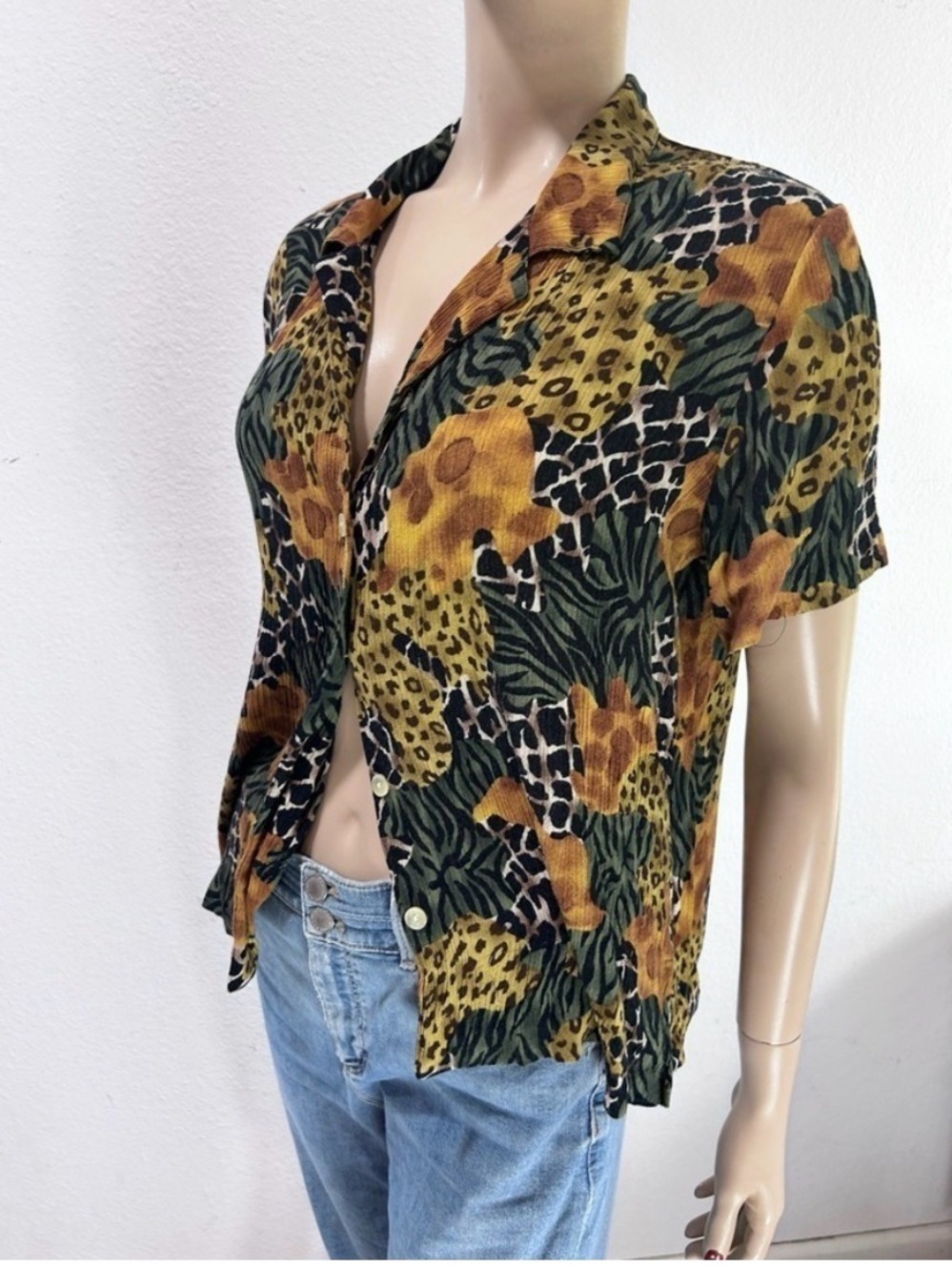 Requirements Leopard & Floral Short Sleeve Button-Down Shirt - Black & Brown - Picture 3 of 13